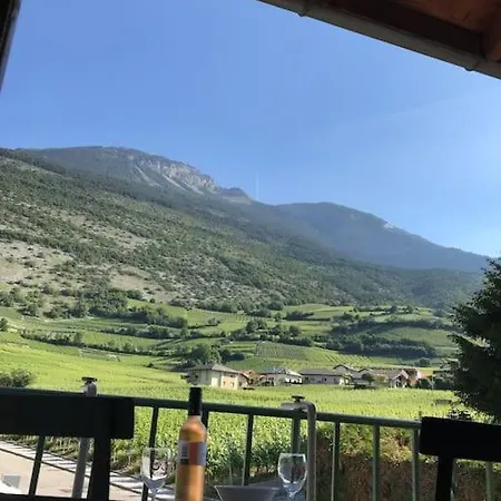 La Maisonnette : Charmante Maison Independante Casa de Férias Salgesch