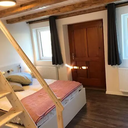 La Maisonnette : Charmante Maison Independante Дом отдыха *
